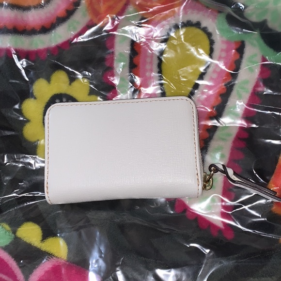 NWT DOONEY &BOURKE WALLET OFF WHITE - Picture 5 of 6